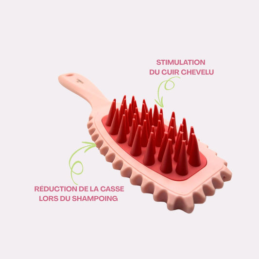 Brosse clean curls : massante, nettoyante et stimulante