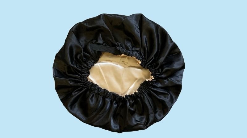 Pourquoi dormir avec un bonnet en satin - Caribbean Curls